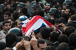 Студентов Тегерана не одобряют