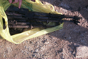 Оружие на свалке