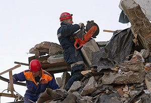 Взрыв в Астрахани: тело предполагаемого самоубийцы
