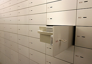 Денег много, денег недостаточно