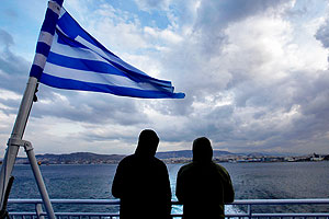 МВФ спасает Грецию