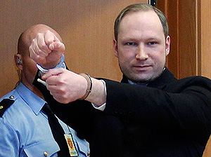 Брейвику сменили диагноз