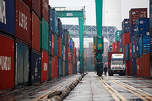 Импорт: чужого нам не надо