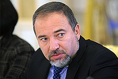 Иран, Сирия и двусторонние отношения