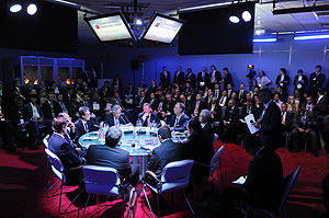 Игорь Шувалов: "Мы обязаны работать и с теми, кто выходит на Болотную площадь, и с теми, кто не согласен с ними"