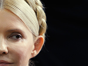 К Тимошенко просят судмедэкспертов