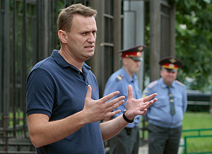 Переписку Навального и Белых проверят