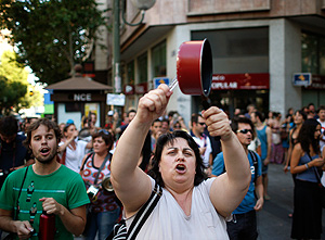 Испанию утопят долги регионов
