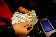 Мировую экономику ждет цунами