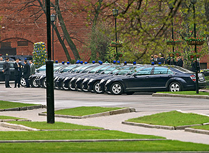 Новый автомобиль для чиновников