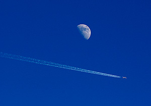 Проблемы с космосом решит станция на Луне