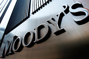Moody's: ЦБ своей помощью доведет российские банки до кризиса