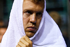 Феттель выиграл Гран-при Сингапура