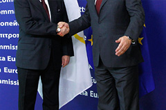 Кипр договорился с "тройкой"