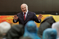 Лукашенко: про баян, винтовку и самолетики