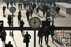 Безработных стало больше