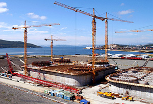 "Роснефть" и "Газпром" не согласны с условиями правительства по разработке шельфа