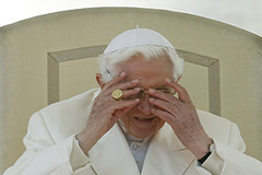 Бенедикт XVI выступил с последней речью