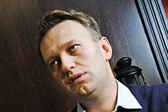 Адвокатский статус Навального под сомнением