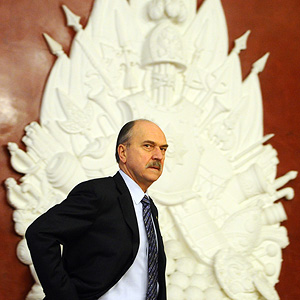 Госдума попрощалась с Пехтиным