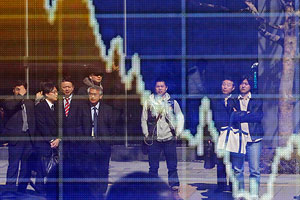 Китайские акции дороже российских, но дешевеют быстрее