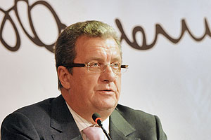 Аппарат правительства возглавил Приходько