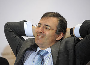 В РЭШ приняли отставку Гуриева