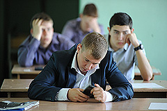 ЕГЭ по русскому провалили 2,2% школьников