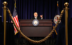 ФРС пытается рассеять страхи рынка