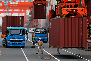 Корпорации снова делят мир