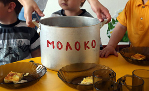 Сотрудники лагеря воровали еду у сирот