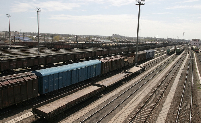 Железная дорога: рынок бьется за металл