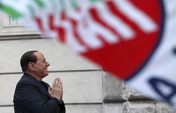 Политическая судьба Берлускони решится осенью