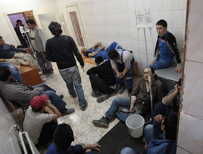 В Пулково отравились 350 строителей