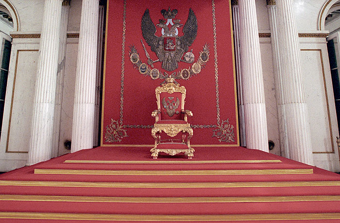 Российские ценности: деньги, власть, стабильность