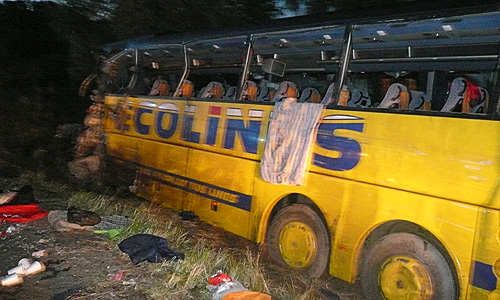 На трассе Москва-Рига в Псковской области произошло лобовое столкновение двух пассажирских автобусов. Погибли восемь человек и более 20 пострадали