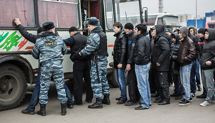 В ТЦ "Москва" задержали 700 человек