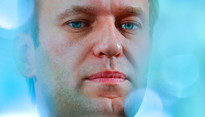 Навальный лишился перевыборов и "корочки"