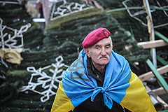 "Евромайдан" ослабляет гривну