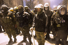 Митингующих вытеснили из центра Киева