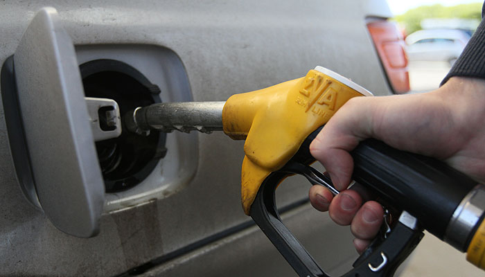 Экономисты объяснили причины роста цен на бензин в России