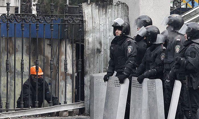 Россия готова стать посредником между оппозицией и Януковичем