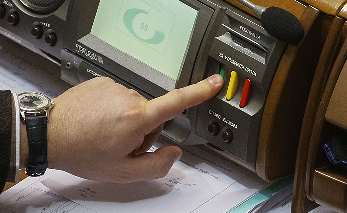 "Требования оппозиции о проведении досрочных выборов звучат обоснованно"