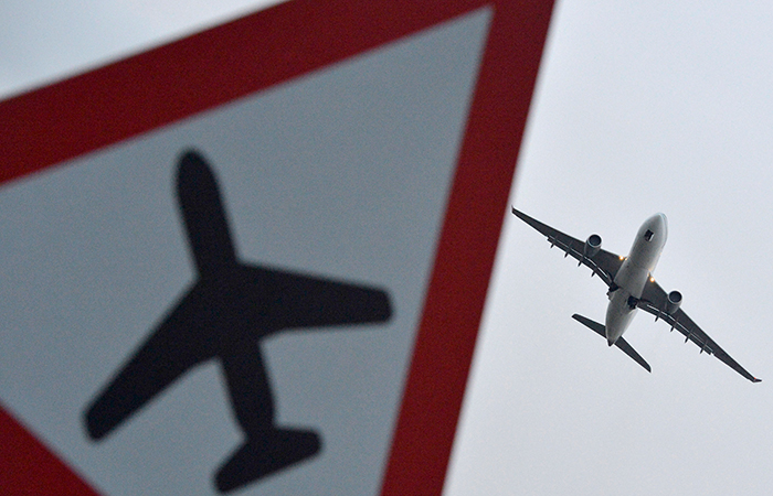 МИД опроверг сообщения о тюбиках со взрывчаткой на рейсах в Россию