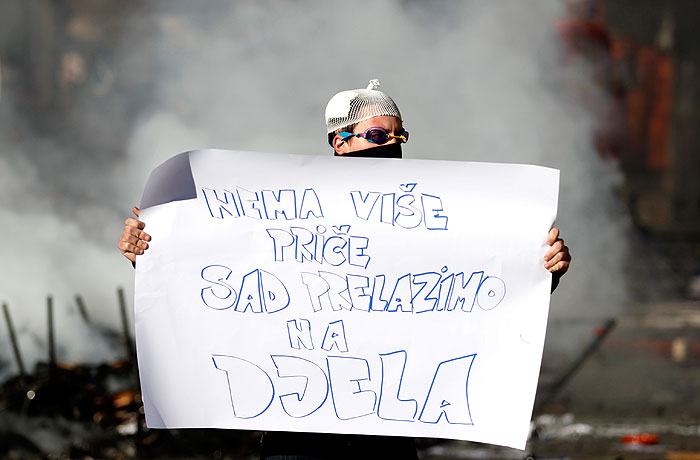 В Боснии и Герцеговине в антиправительственных акциях пострадали не менее 200 человек