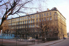 Петербуржцы просят сохранить дом из фильма "Собачье сердце"