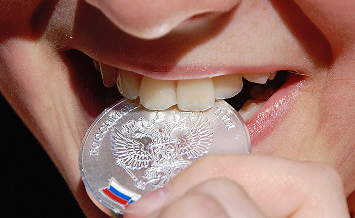 Госдума хочет вернуть школьникам золотые медали