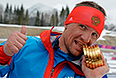 Роман Петушков (Россия), завоевавший шесть золотых медалей на XI Паралимпийских зимних играх в Сочи, после окончания соревнований по лыжным гонкам.