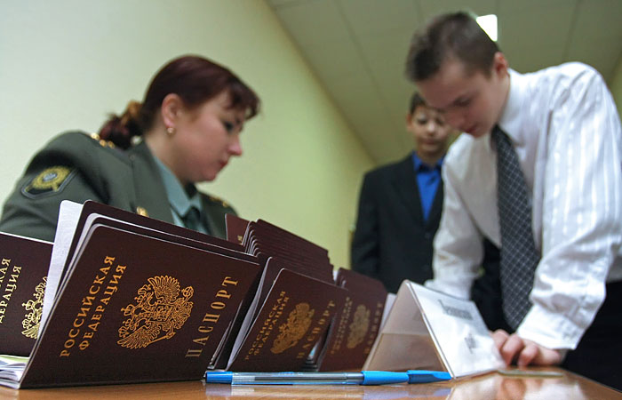 В Крыму началась выдача российских паспортов