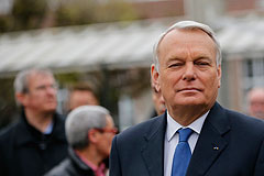 Премьер Франции подал в отставку